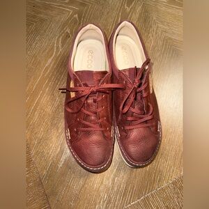 Ecco Cayla Burgundy Wine Genuine Leather Lace Up Sneakers Size 40